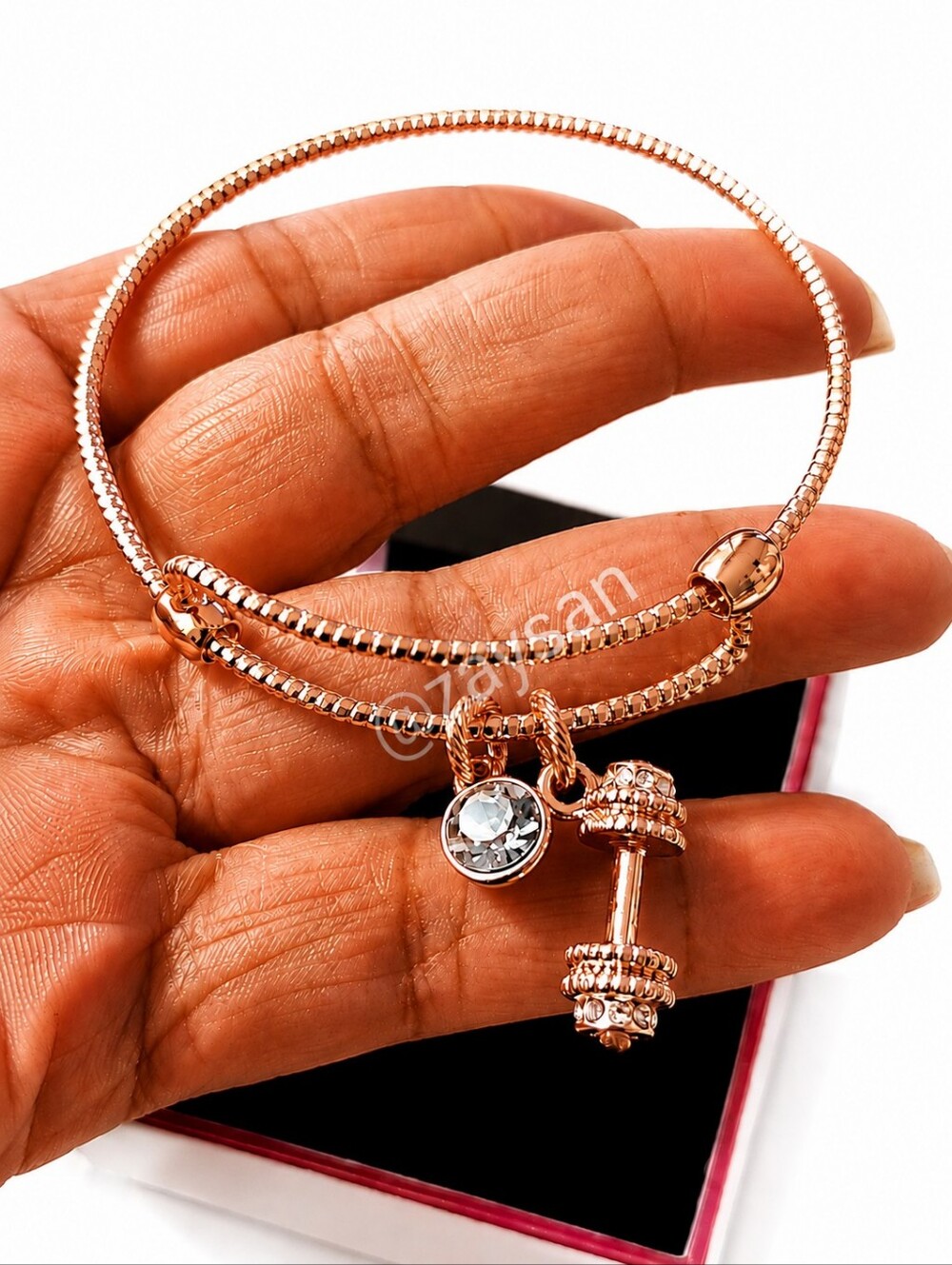 Pick 1! NIB Rose Gold Charm Bangle Bracelet - Bee 🐝 or Bar Charm - Picture 5 of 8